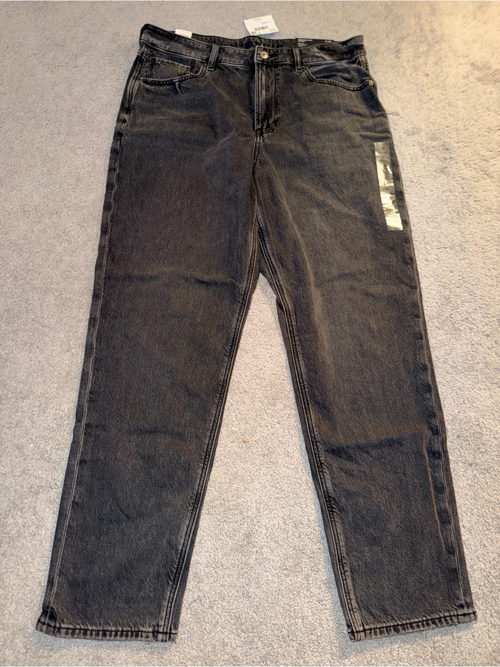 American Eagle Super High Rise Mom Jeans - Picture 3 of 4